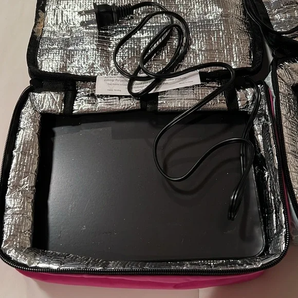 Hotlogic Lunch box. Choose Pink or Mint - Picture 8 of 9